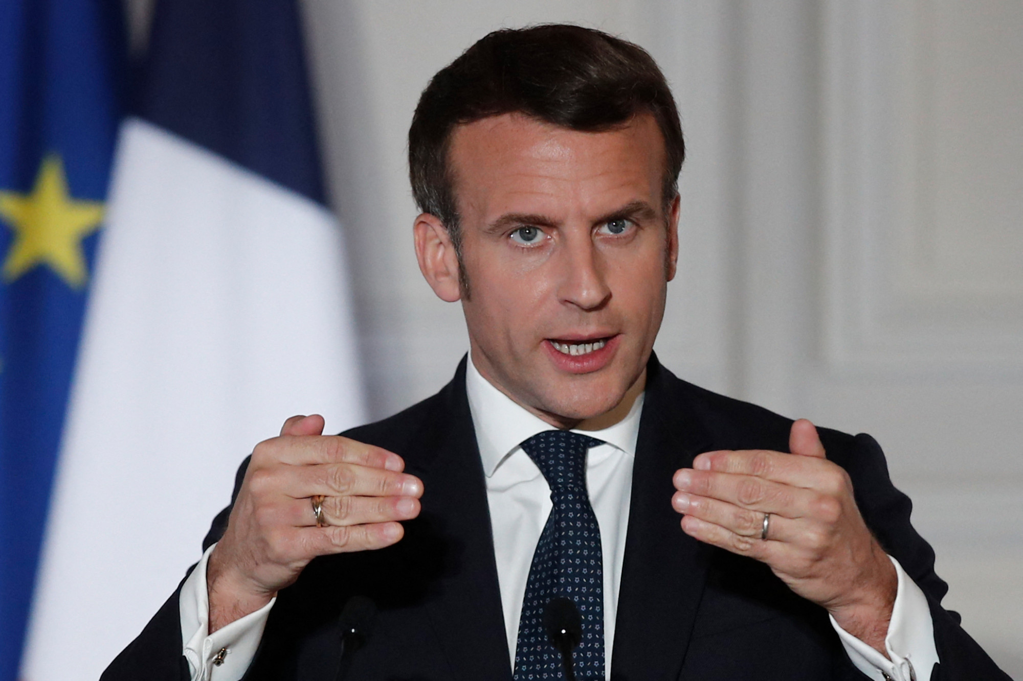 Emmanuel Macron est-il un « président communicant » ?